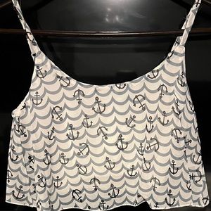 Lagaci Women’s Adjustable Strap Crop